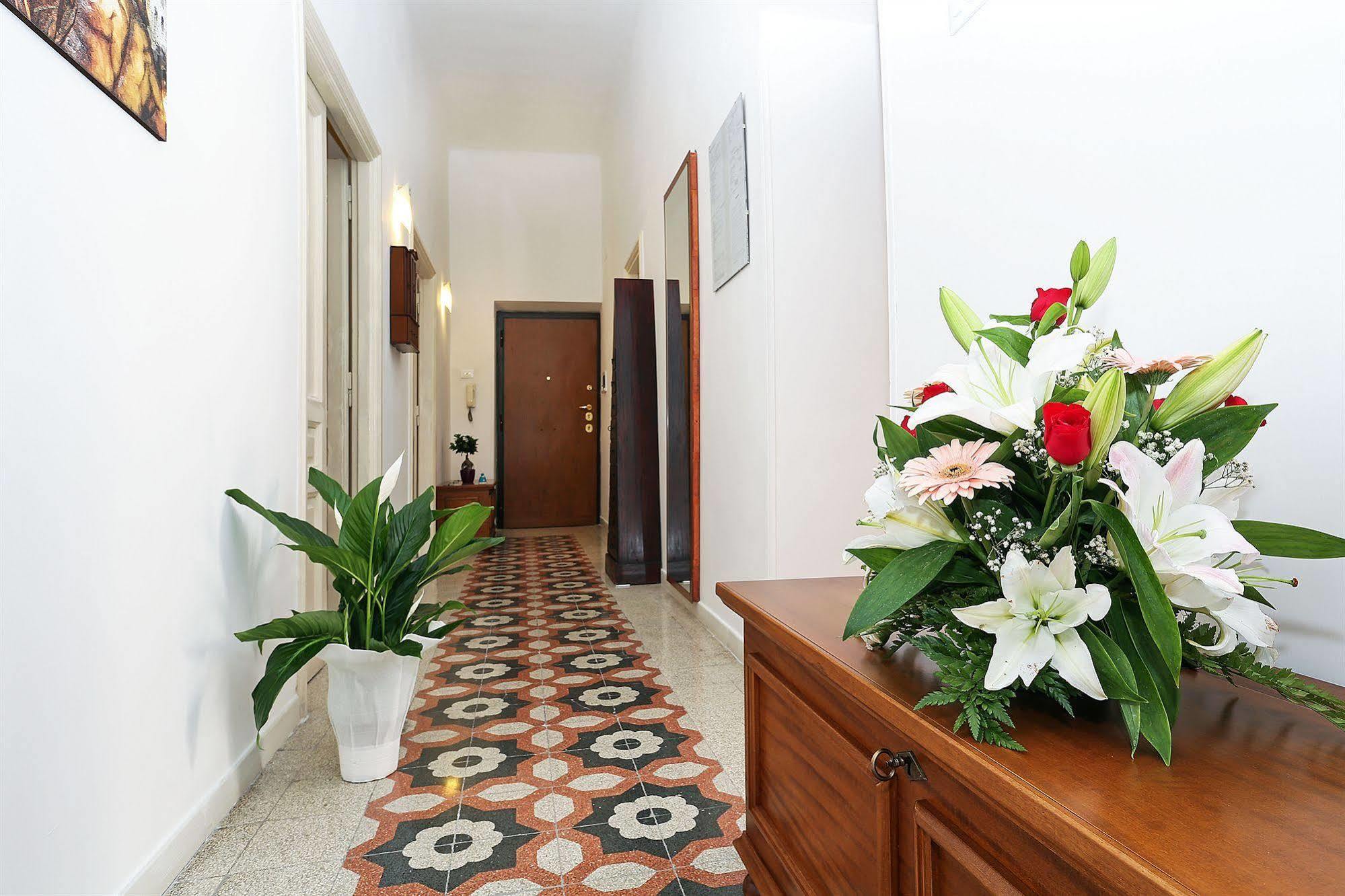 Bells Of Rome Hotel Exterior foto